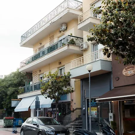 Helen's Vintage Apartment Volos
