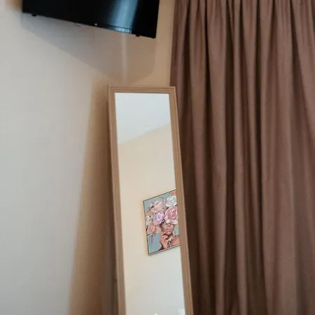 Helen's Vintage Apartment *